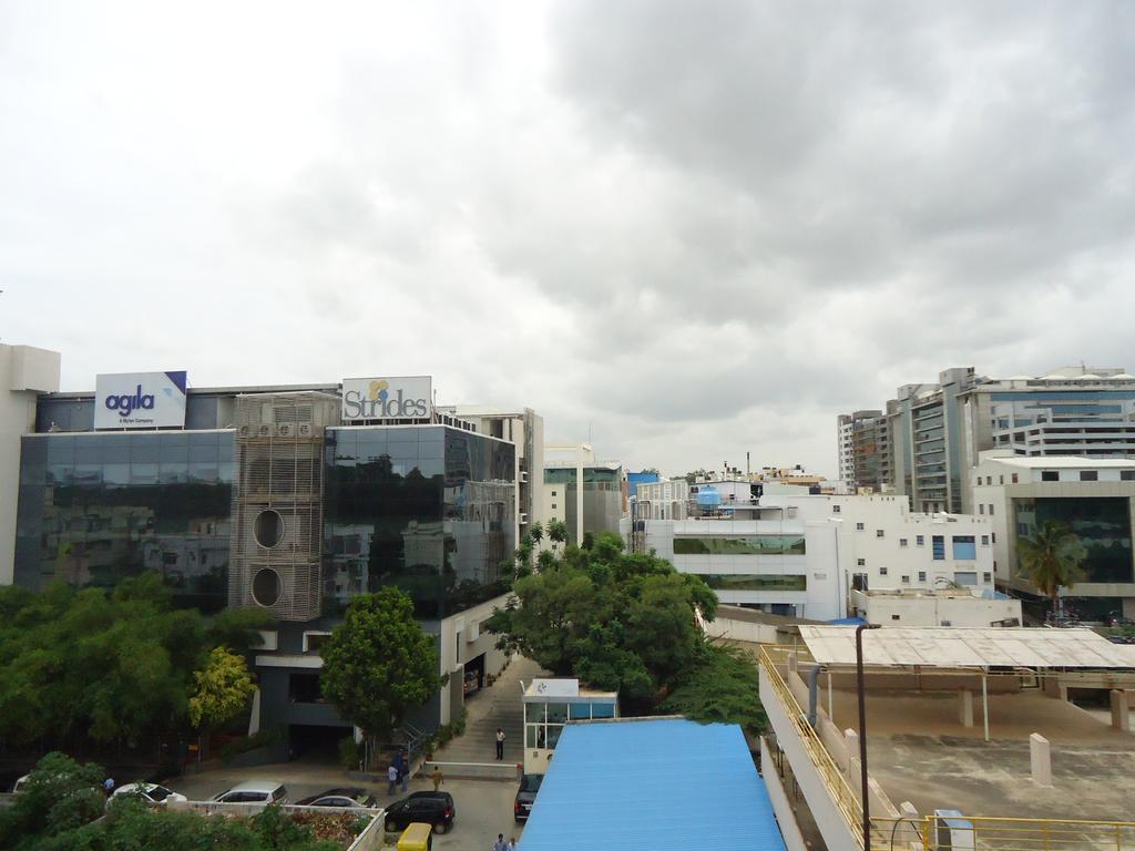Sri Sai Comforts Bangalore Exterior foto
